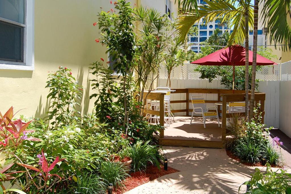 Alcazar Resort- Gay Mens Resort 포트 로더데일 외부 사진